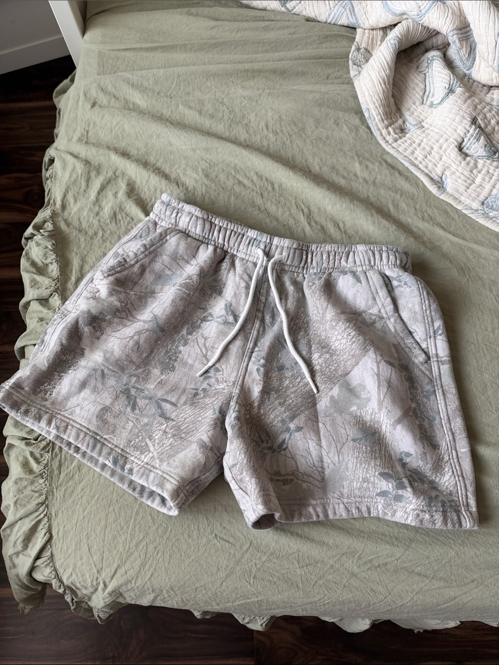 Abercrombie & Fitch Camo Sweat Shorts